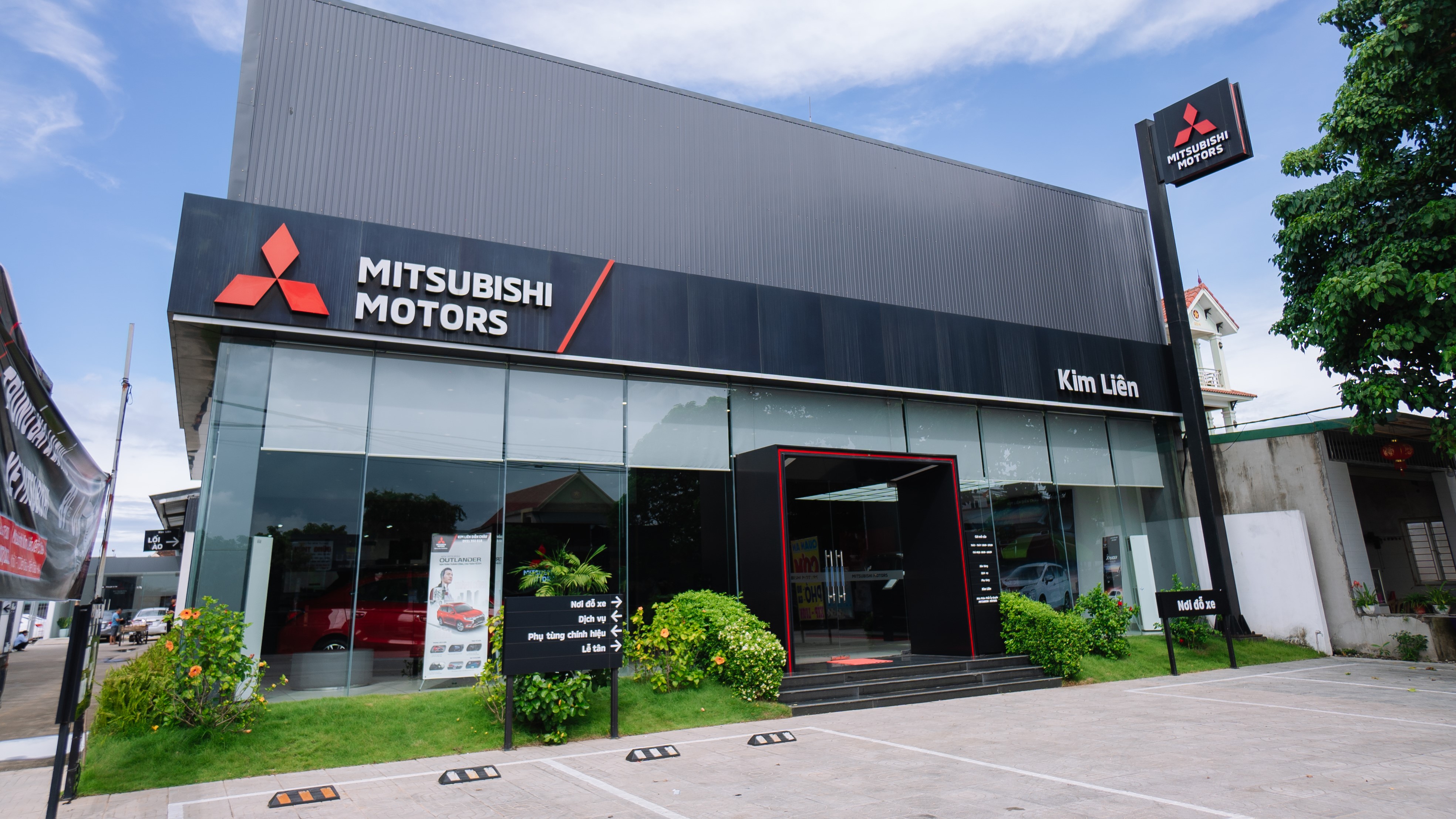 Nghệ An: Đại lý Mitsubishi Kim Liên Diễn Châu